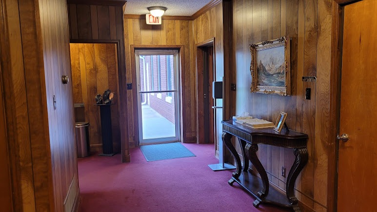Adams-Foster-Ray Funeral Home gallery image 1